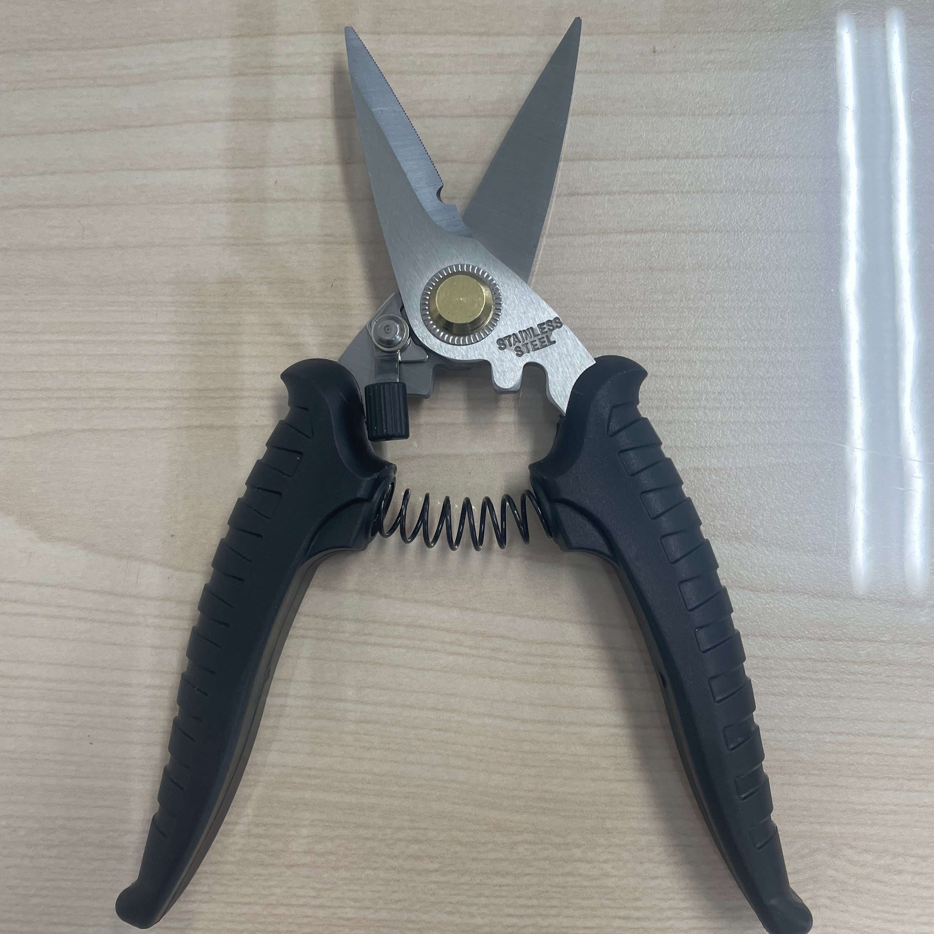 ステンレス魚シメ具　１台 漁具／SUS商品 - 船具・漁具の通販– 日伸産業 株式会社